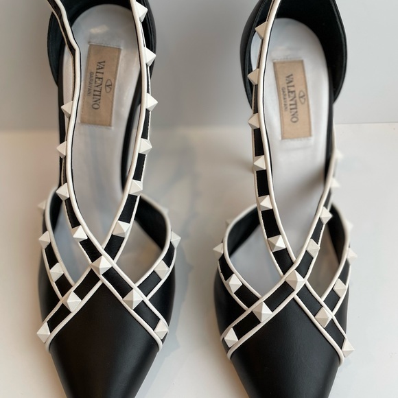 Valentino black and white pumps worn  once - Picture 3 of 4